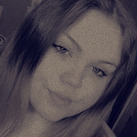 Meet your Posher, Kaitlyn - Picture 5 of 10